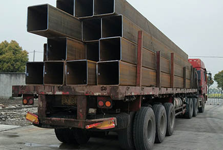 牟平大口径无缝方管