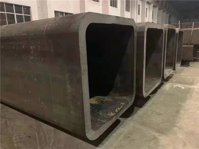 牟平大口径无缝方管